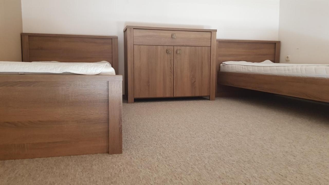 Vegvar Delux Apartman ยูลา ภายนอก รูปภาพ