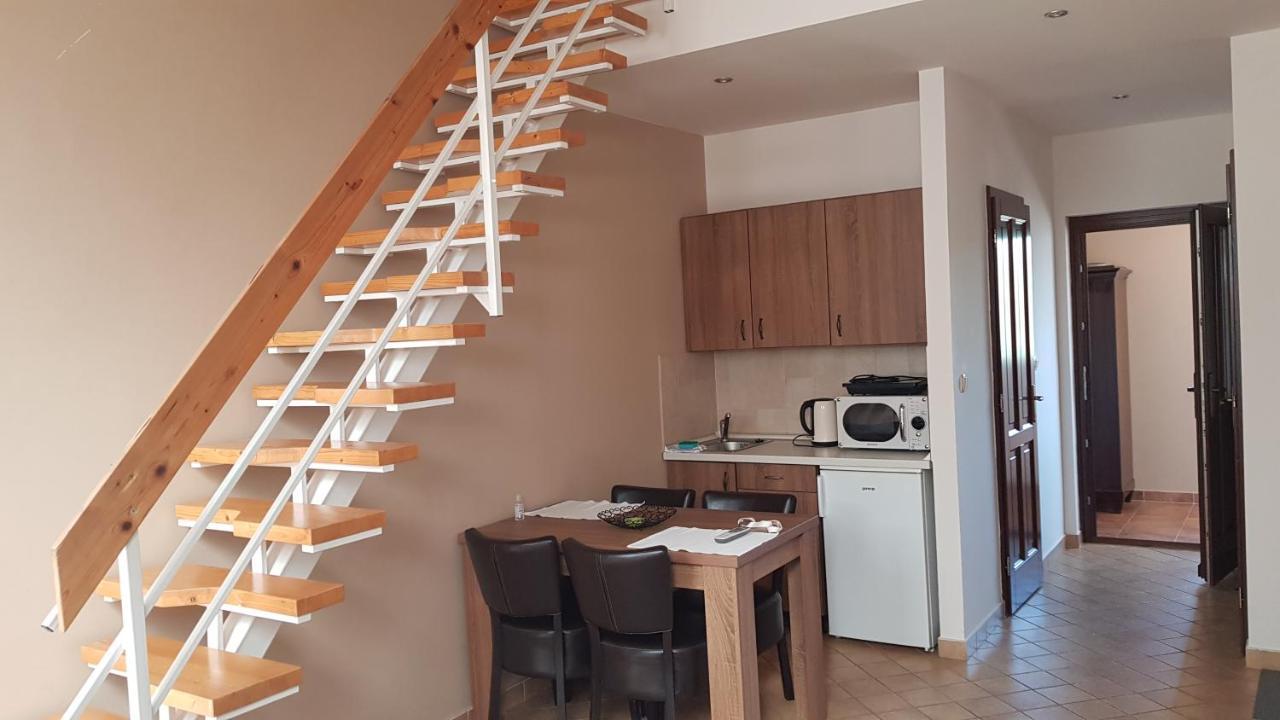 Vegvar Delux Apartman ยูลา ภายนอก รูปภาพ
