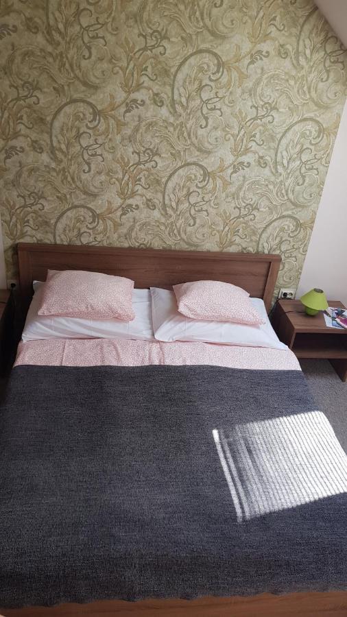 Vegvar Delux Apartman ยูลา ภายนอก รูปภาพ